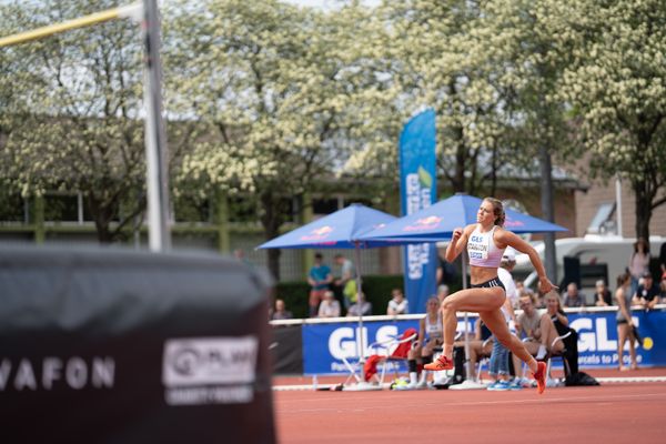 Katie Stainton (GBR) beim Hochsprung am 07.05.2022 beim Stadtwerke Ratingen Mehrkampf-Meeting 2022 in Ratingen